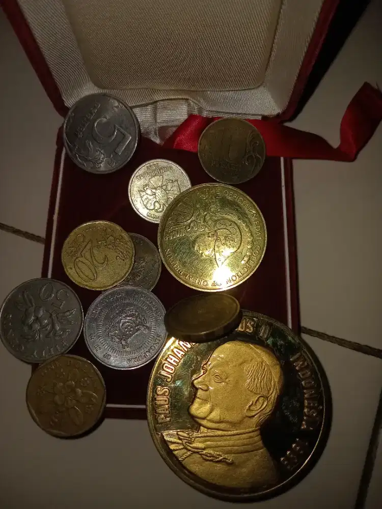 koleksi koin asli