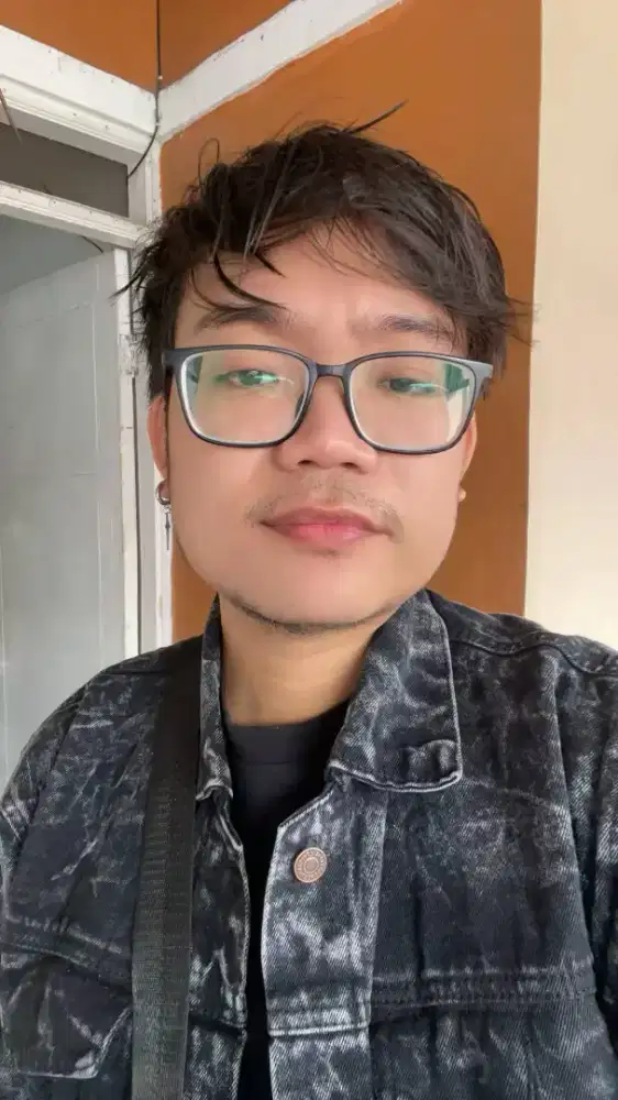 Mencari Freelance / Full Time