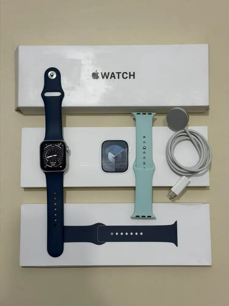 Apple Watch SE Gen2 40mm - Silver - Resmi Indo