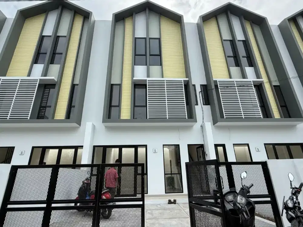 Ruko 3 Lantai Kawasan Prima Harapan Regency, Trafik Ramai, Dekat Summarecon Bekasi