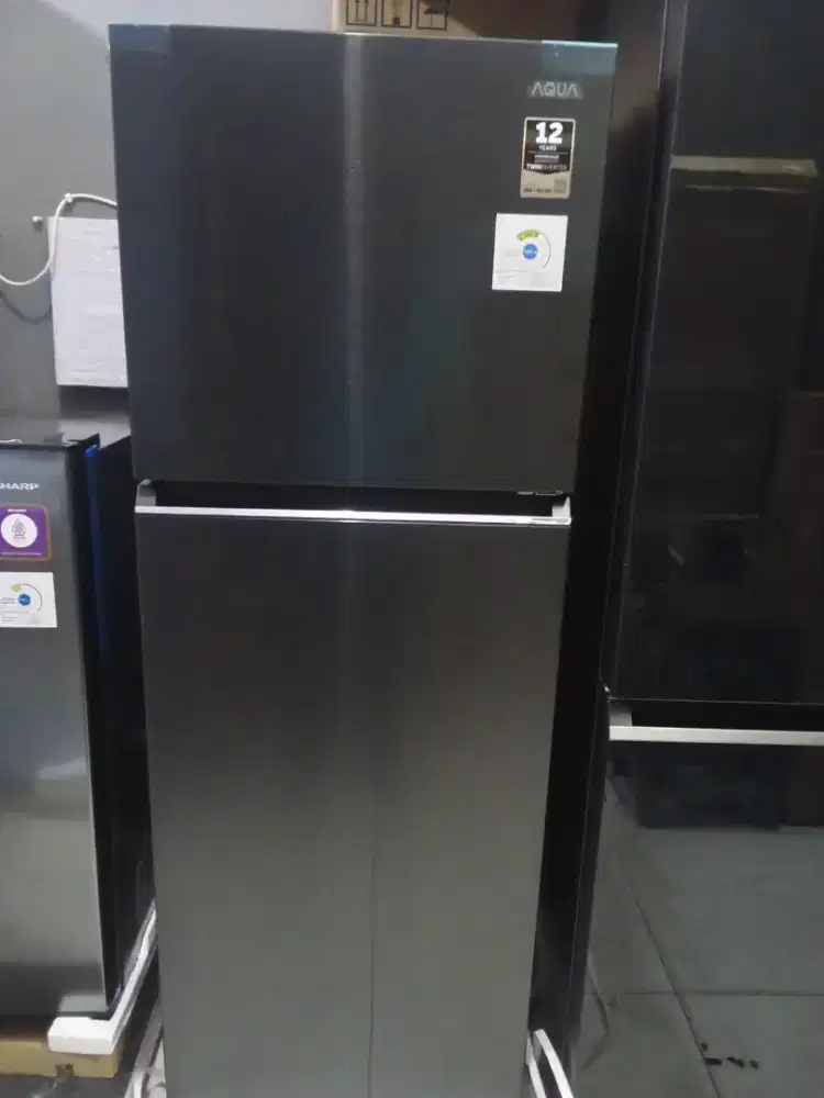 Kulkas 2 pintu AQUA