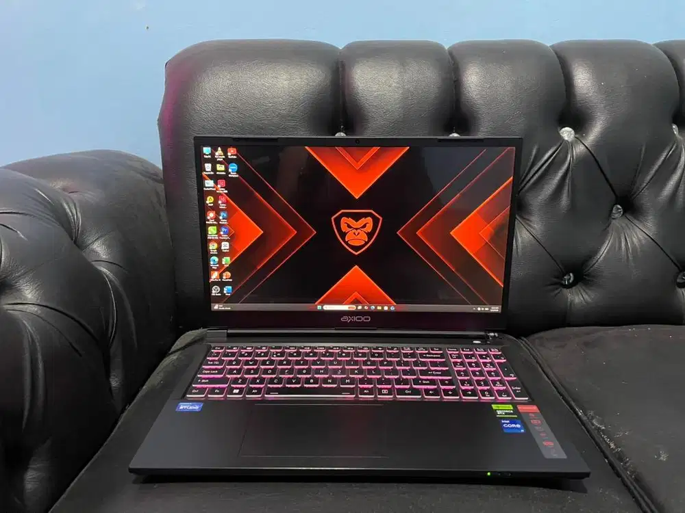 JUAL BELI LAPTOP MACBOOK TABLET SEMUA KITA BELI LAGNSUNG KE LOKASI