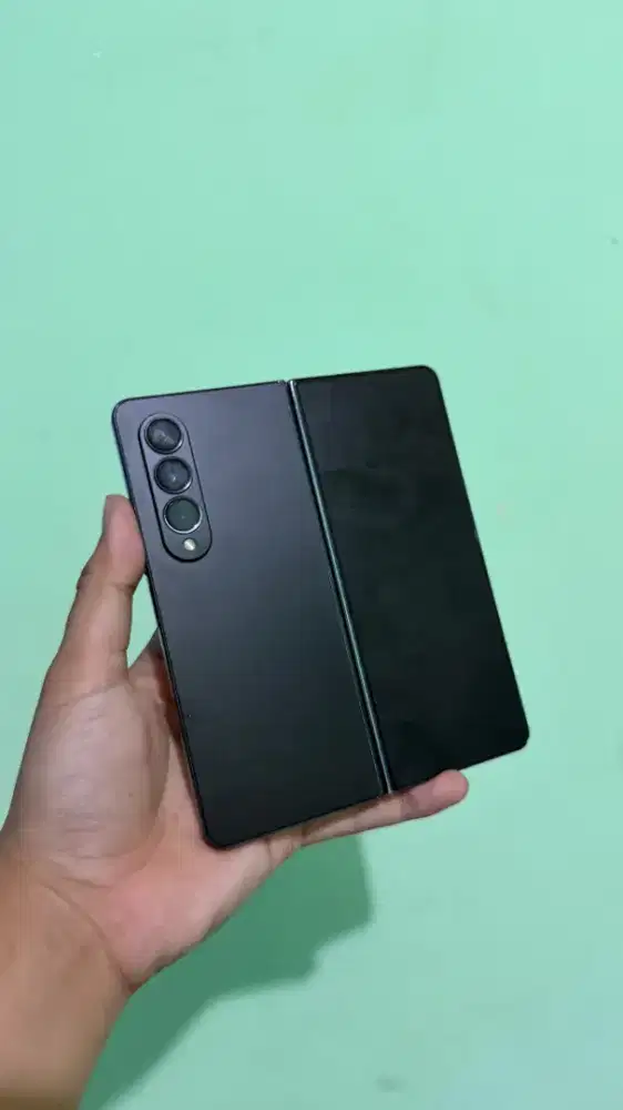 Samsung fold 7 12/256gb sein black