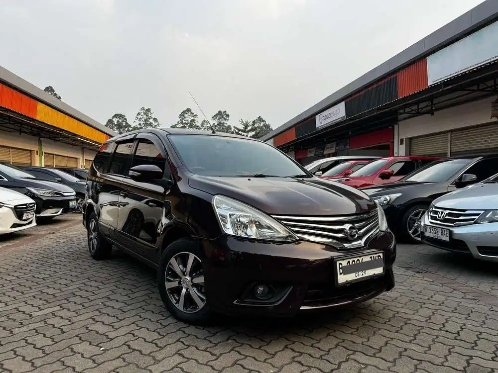 Nissan Grand livina Xv At 2017 DP 5 JT!!!