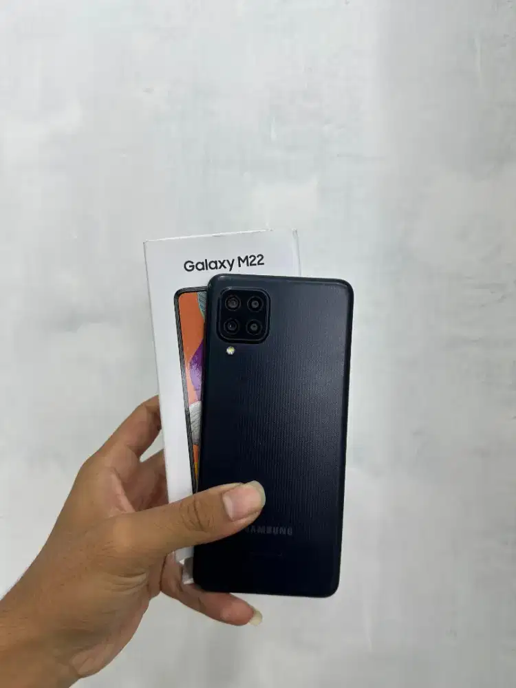 Samsung M22 Second

 RAM: 6/128 GB