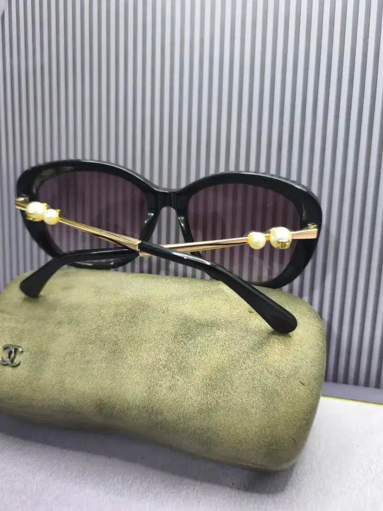 Chanel sunglasses auth