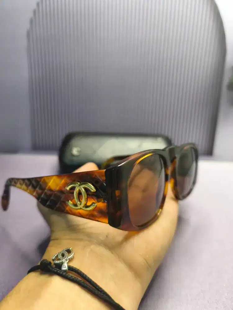 Chanel sunglasses auth