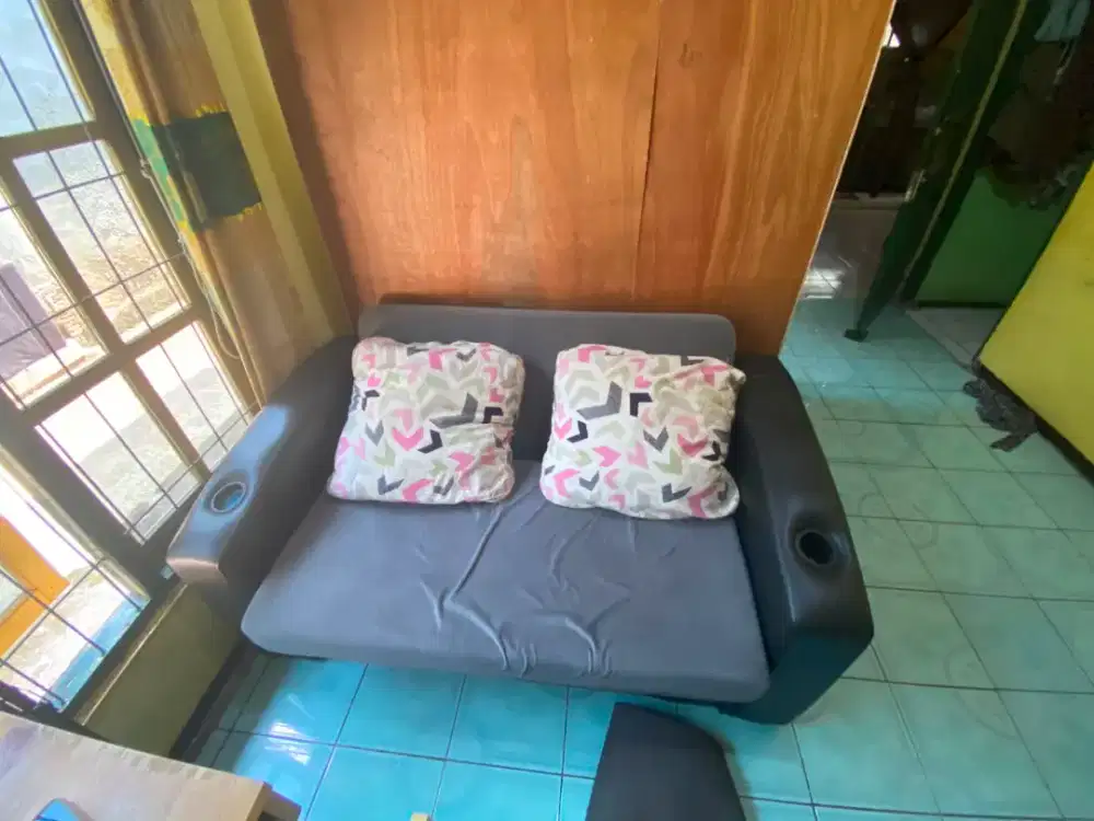 Sofabed bisa rebah