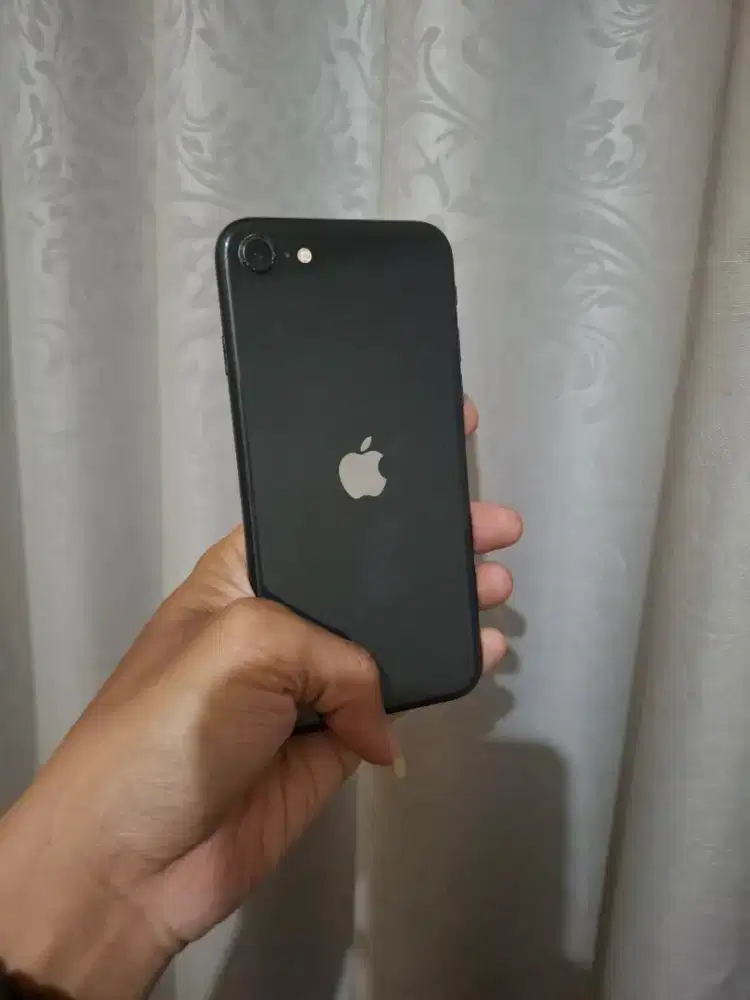 iPhone SE (gen 2) 2020 64gb Ex iBox PAA