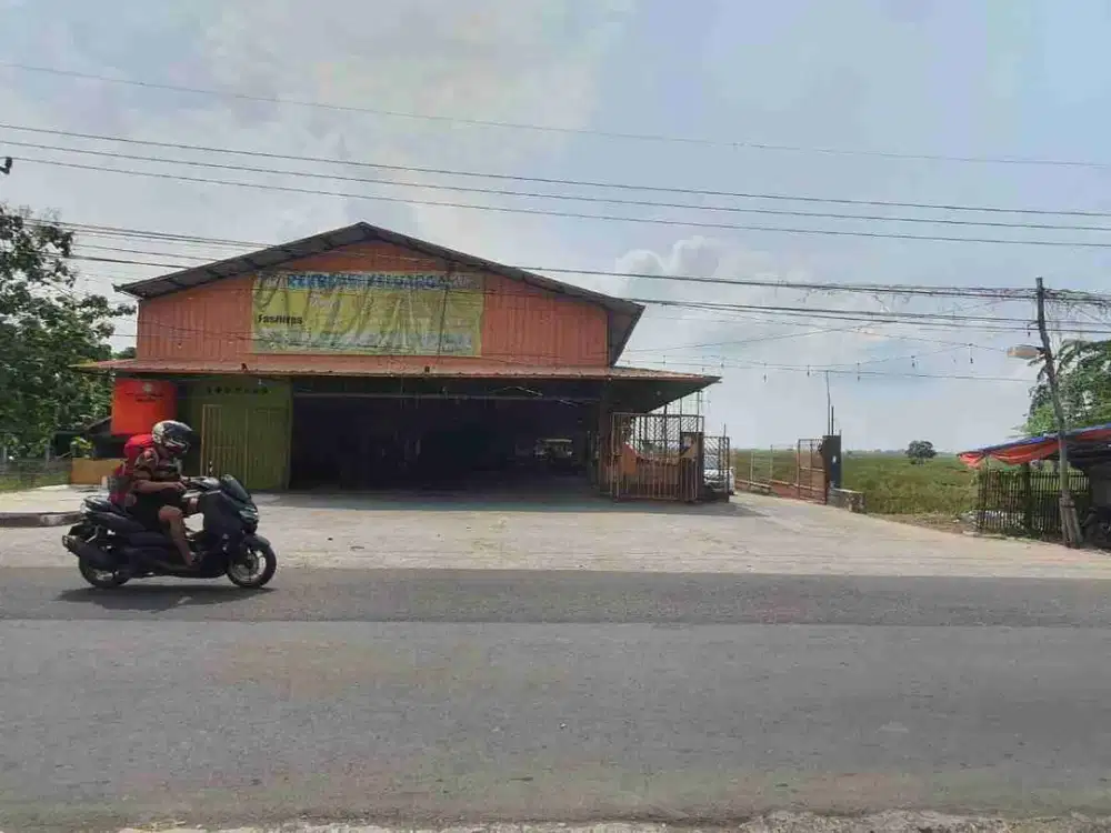 Dijual Usaha Steam & Lapangan Futsal Berikut Usaha Lainnya Diatas Lahan Serbaguna 7.015 m di Rengasdengklok Karawang