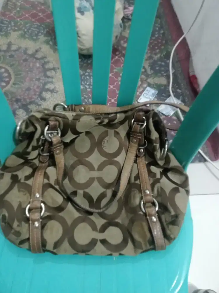 Jual Tas Coach Original Tahun pembuatan Tahun 2000an minus kusel aja