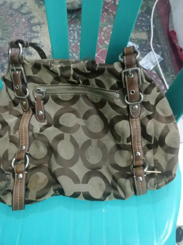 Jual Tas Coach Original Tahun pembuatan Tahun 2000an minus kusel aja