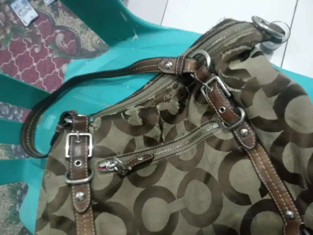Jual Tas Coach Original Tahun pembuatan Tahun 2000an minus kusel aja