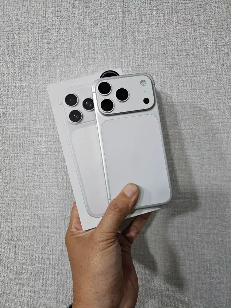 Iphone 17 Pro 512gb seken garansi resmi bisa caah/cicilan paylater