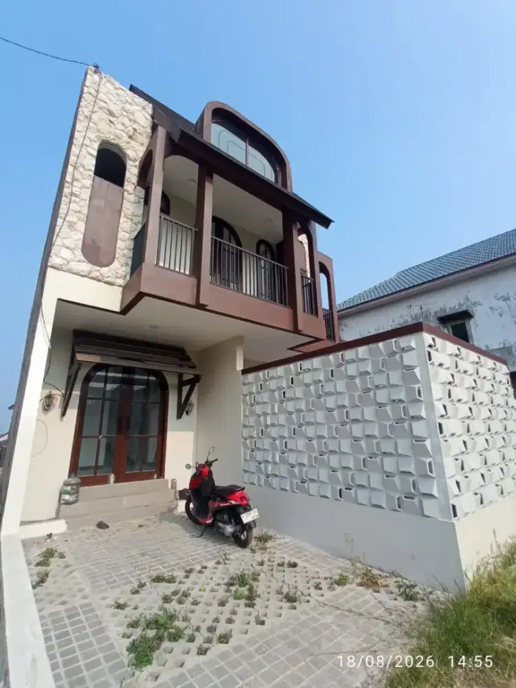 Villa murah dekat Jatim Park 3 plus private pool