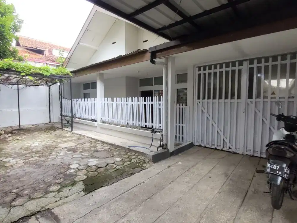 Rumah Strategis Siap Huni di Sekelimus Sayap Buah Batu Bandung