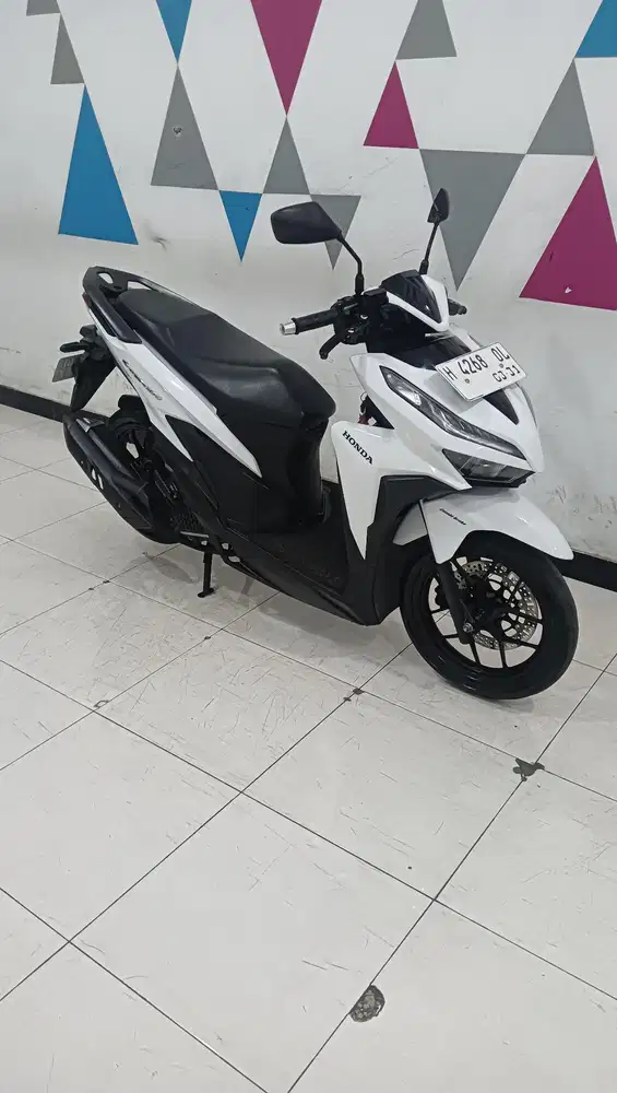 Honda New Vario 125 CBS ISS Albino 2021 Dp.1jt