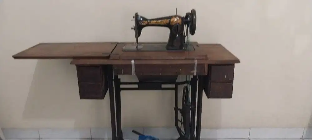 Dijual mesin jahit