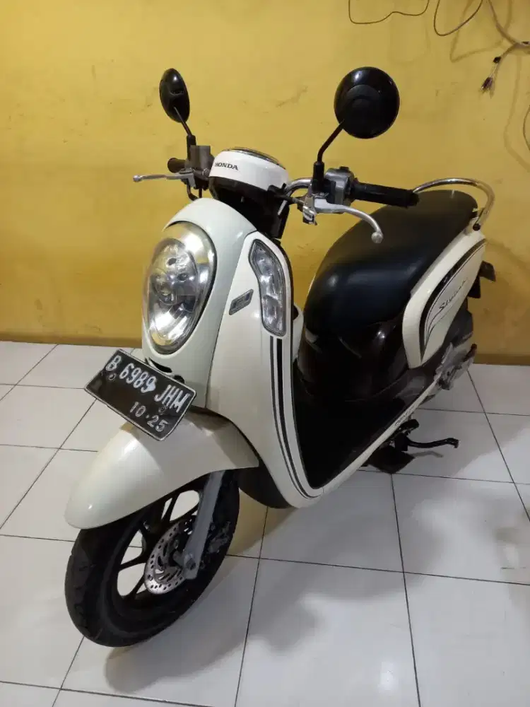 Honda scoopy esp 2015