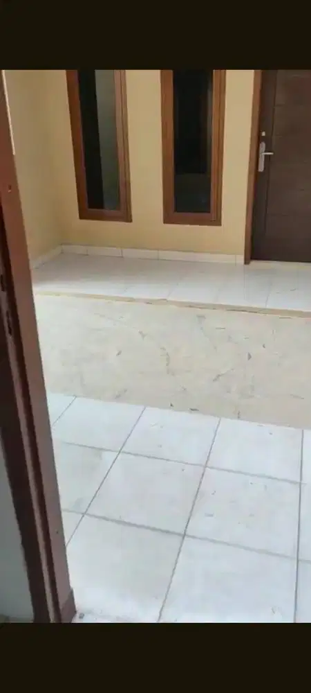 DIJUAL RUMAH KONTRAKAN 6 PINTU.