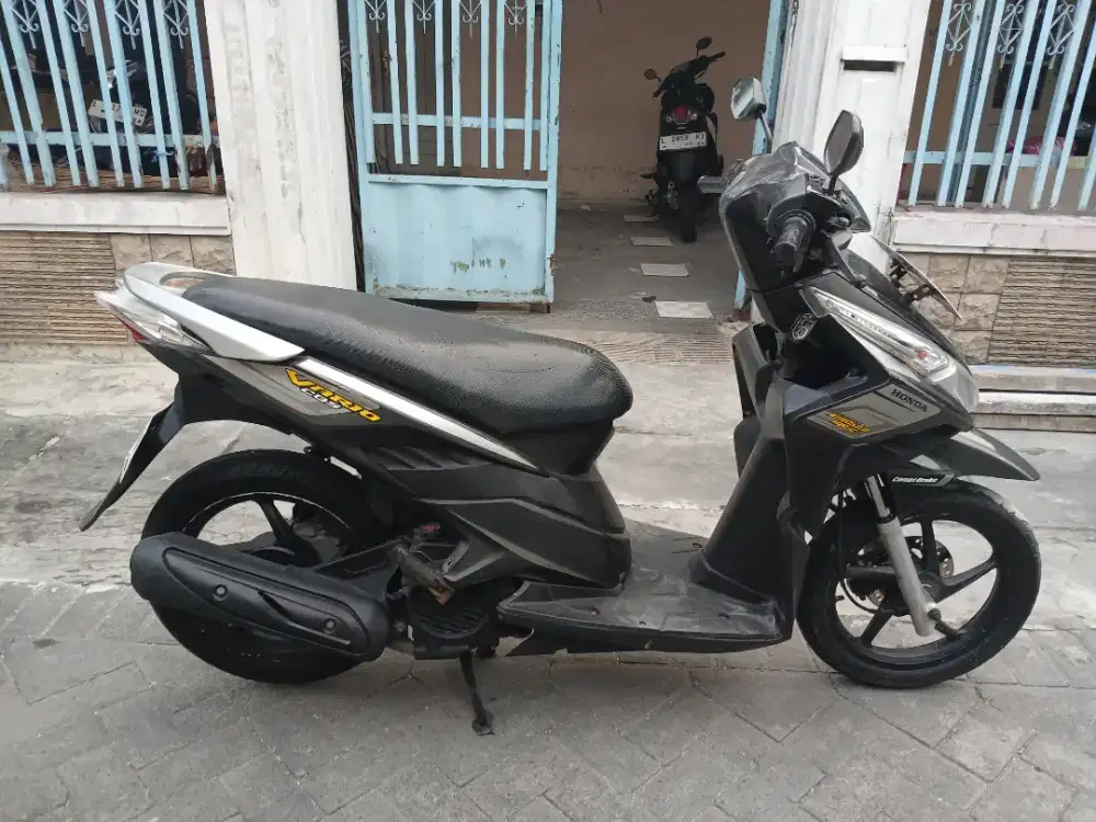 Vario cbs 2009 kondisi sgt bagus samsat kdg cowek