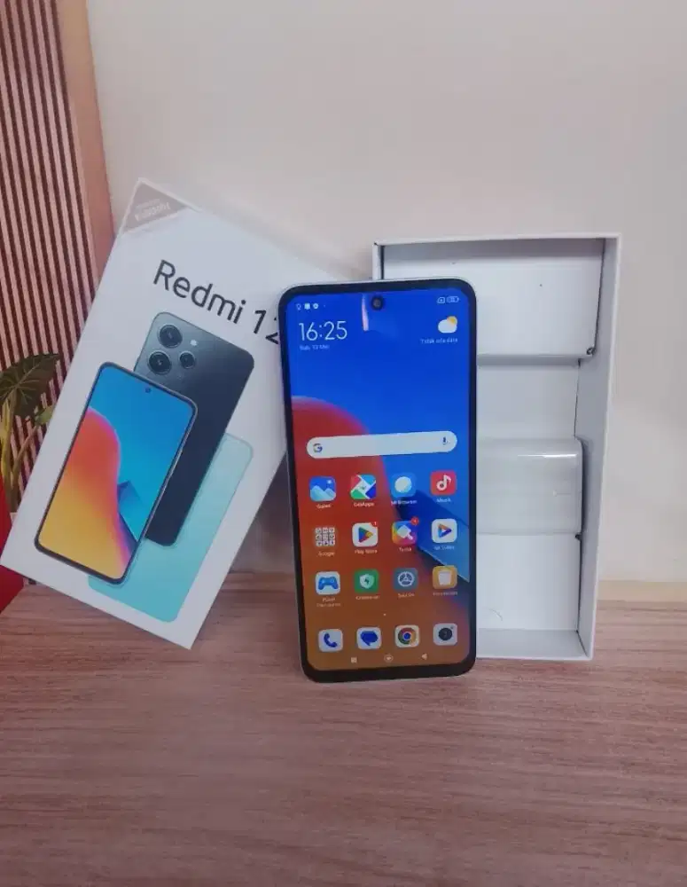 REDMI 12 RAM 8/256