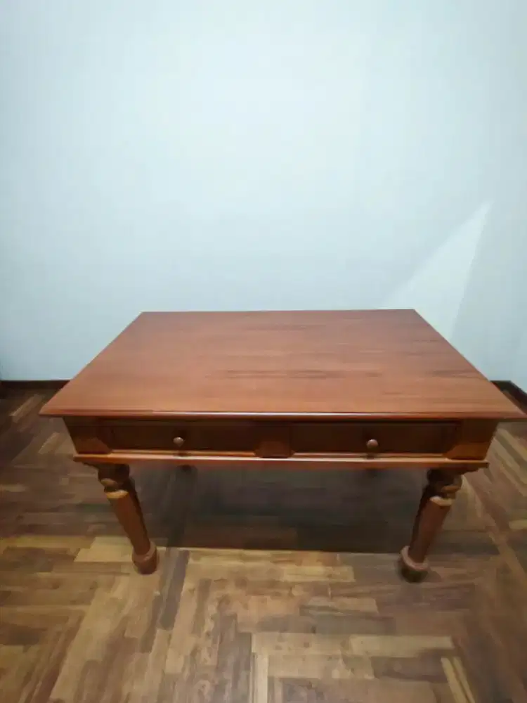 Meja Jati Retro Minimalis