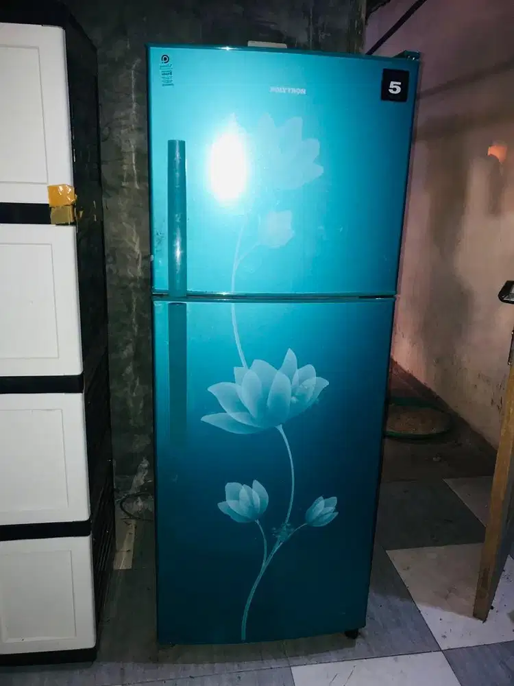 KULKAS POLYTRON 2 PINTU LIKE NEW