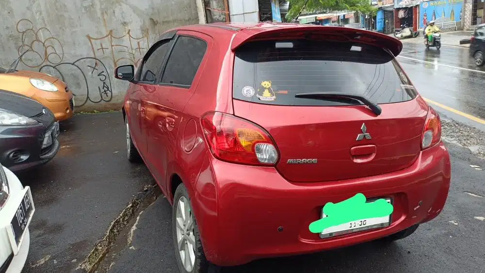 Mitsubishi Mirage 2015 Bensin