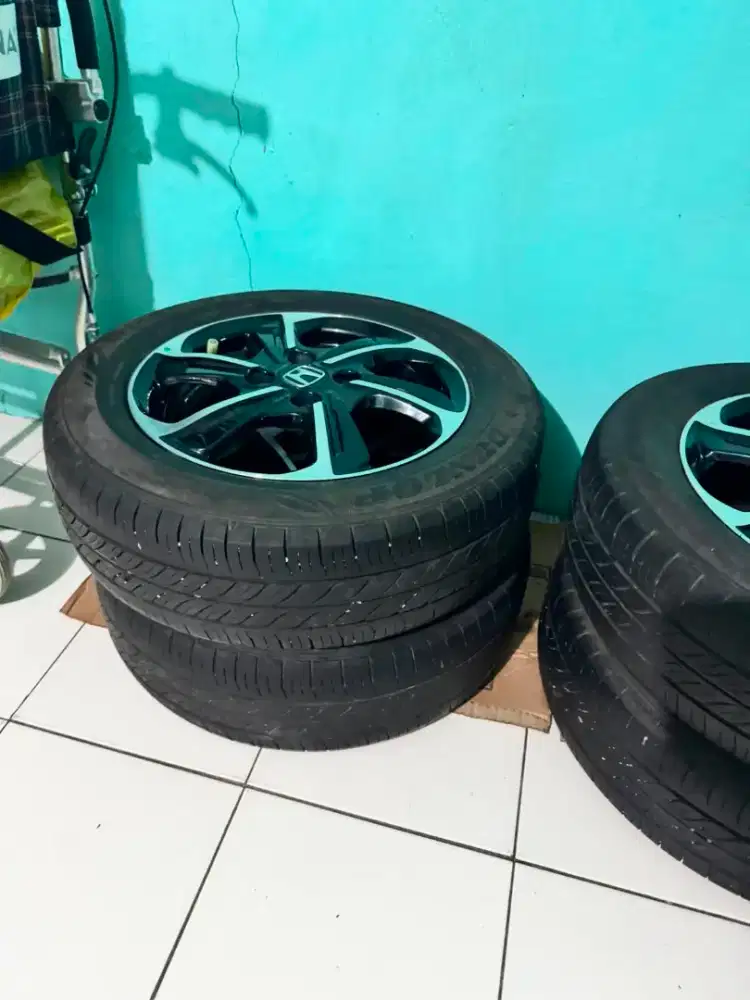 Di jual velg mmc brio 2023