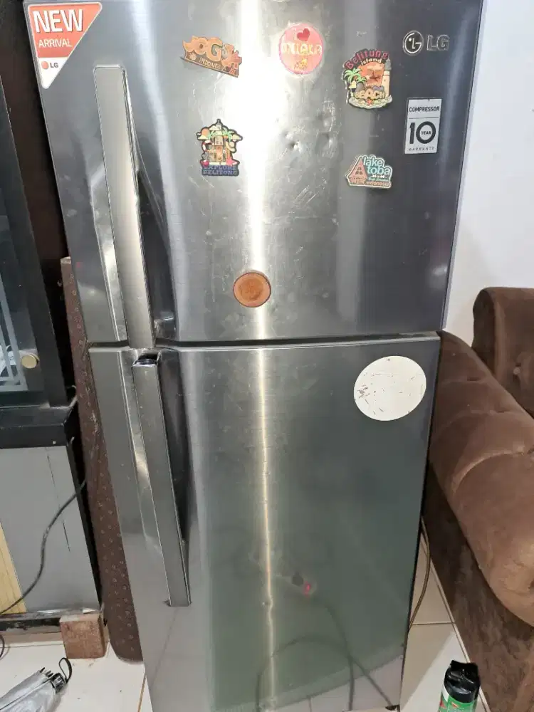Kulkas LG 2pintu