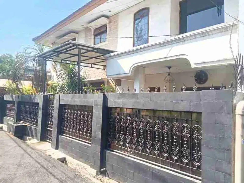 Rumah Besar Pondok Kopi
