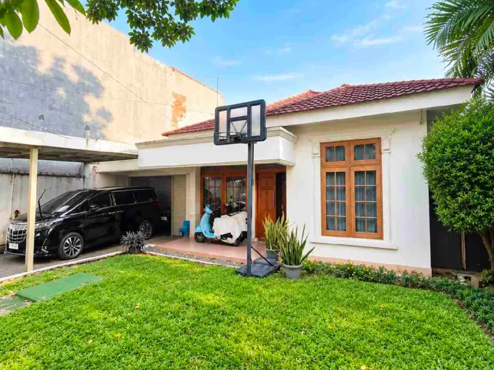 RUMAH PRIVATE POOL & HALAMAN LUAS DI CIPETE JAKARTA SELATAN