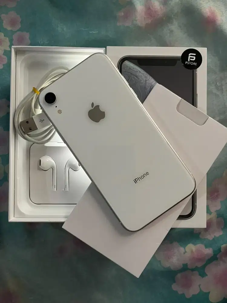 Iphone xr 128gb likenew