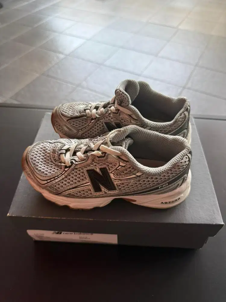 Sepatu Anak New Balance 740 Ukuran 28,5