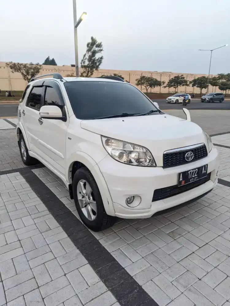Toyota rush 2012