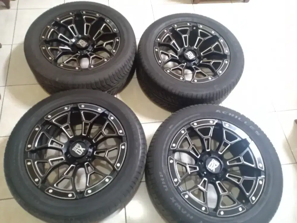 Di jual velg ring 20 + ban