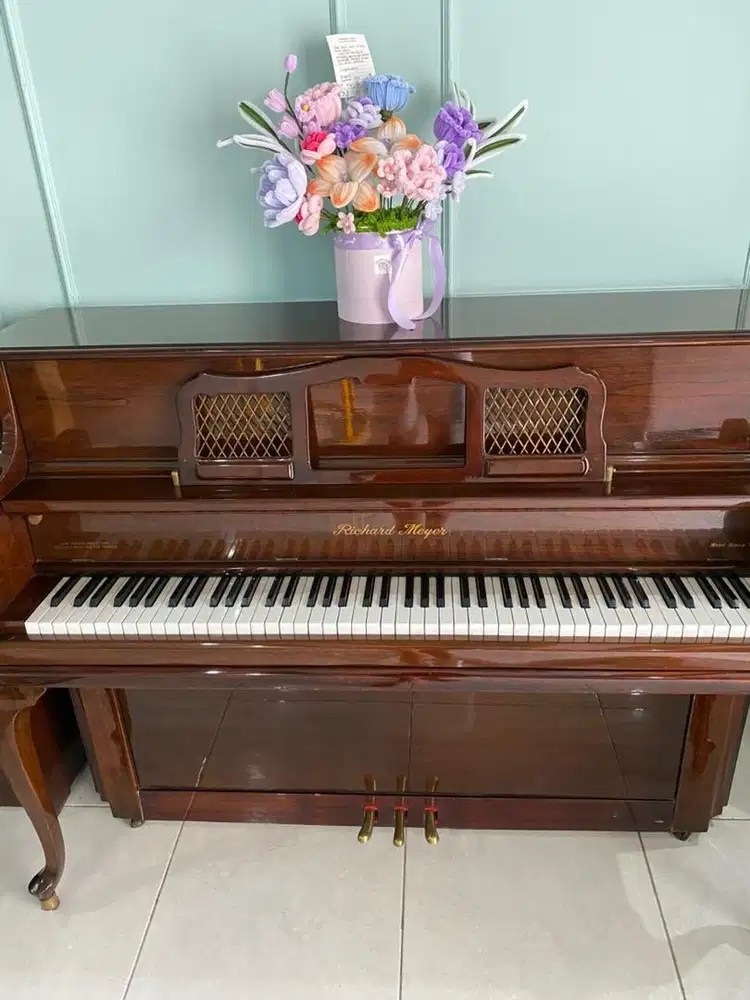 Jual Piano Richard Meyer