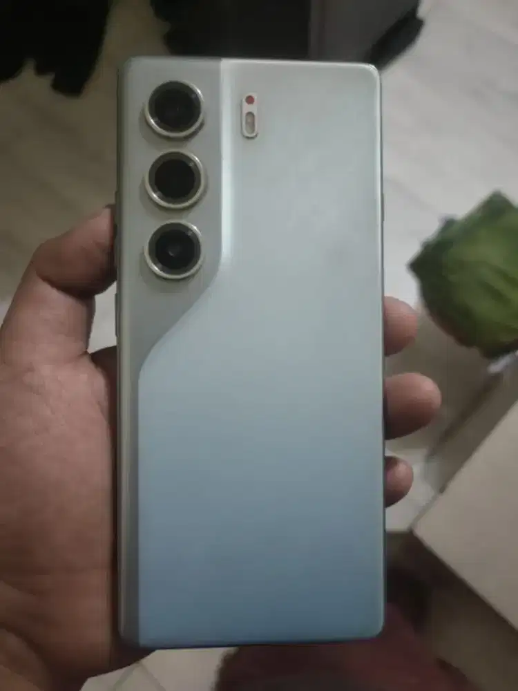Tecno 40 8+8/256