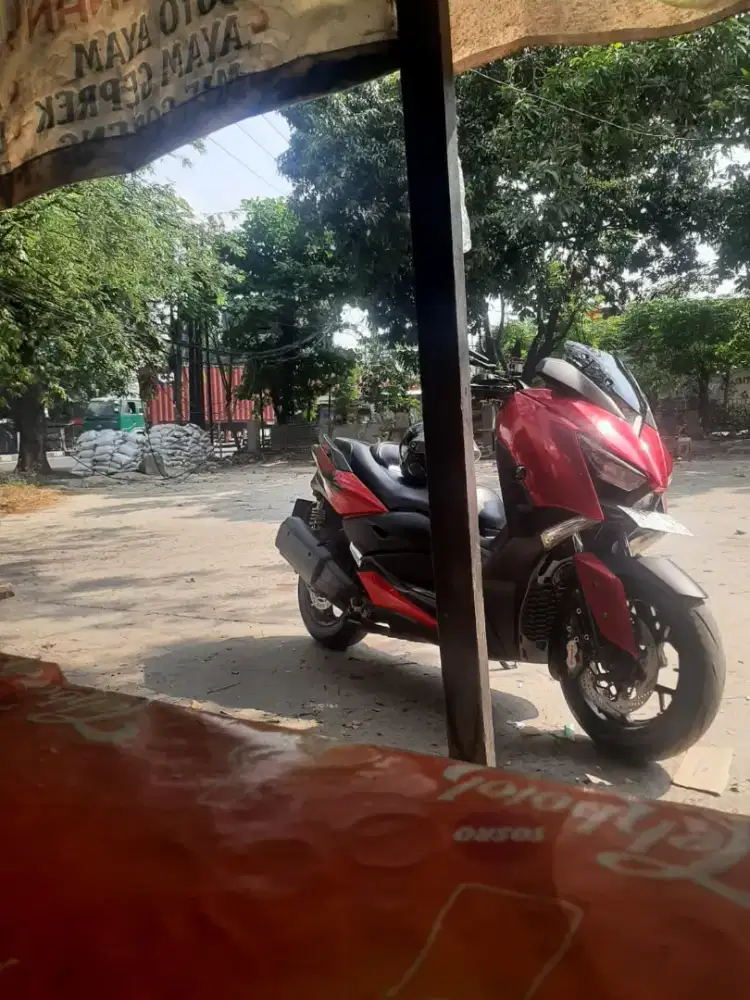 Body xmax 250 cc