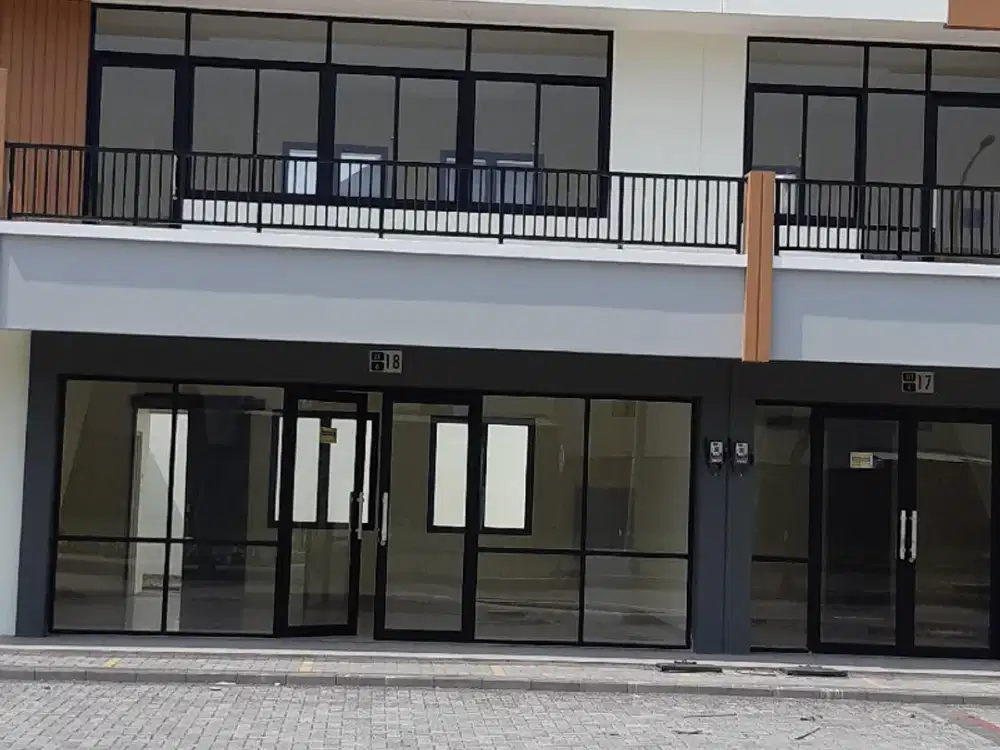 Ruko Green Point Di Perumahaan Green Ara