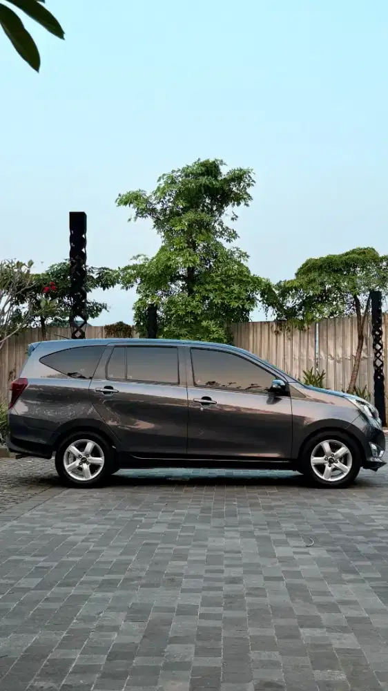 (Km53Rb) Daihatsu Sigra R Matic 2019/2018