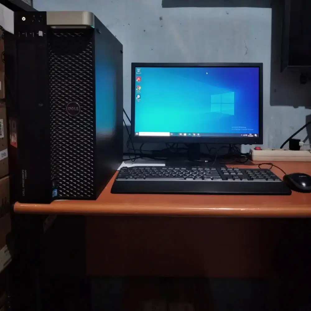 Dell Precision T3600

Intel Xeon CPU E5-16070