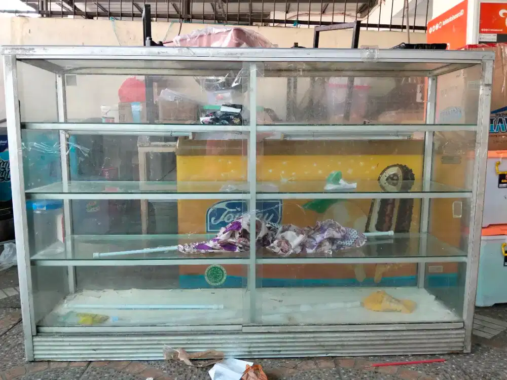 Dijual ETALASE bekas warung bagus