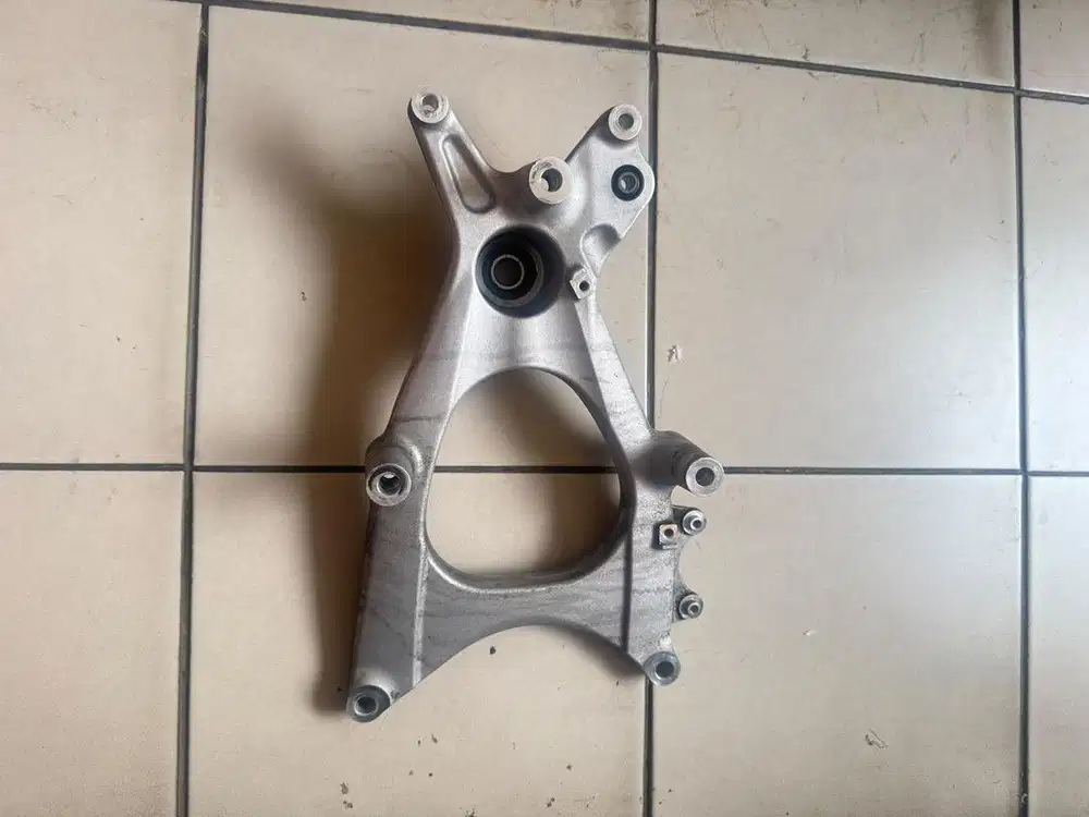 Swing arm original pcx160 2026