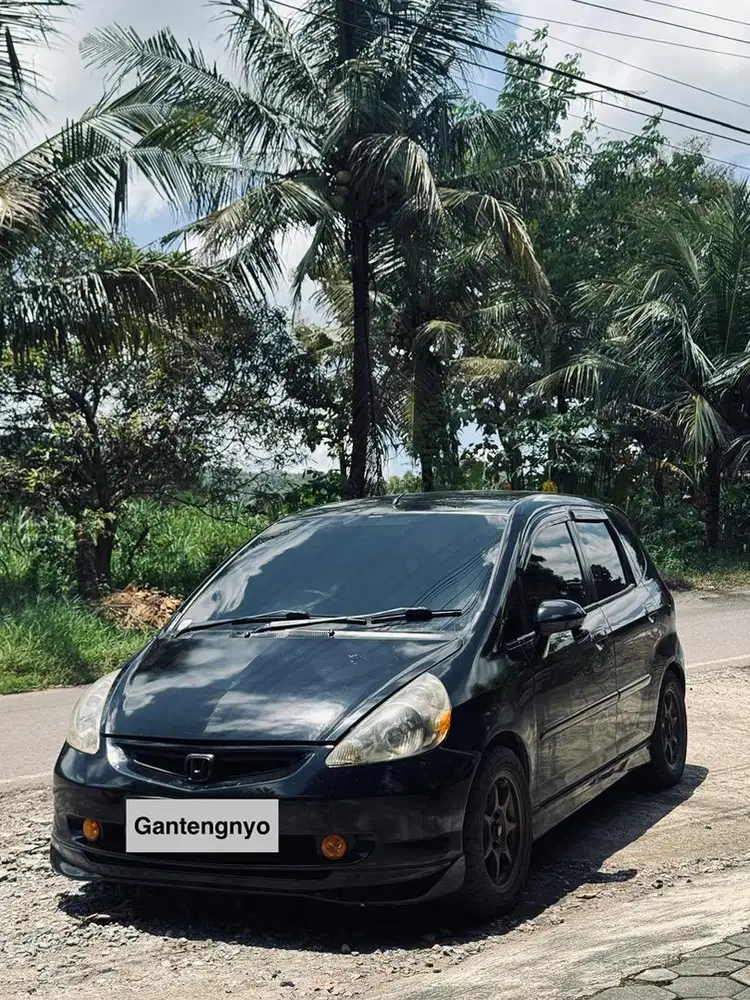 Honda Jazz Idsi tahun 2006 bukan yaris swift mazda 2