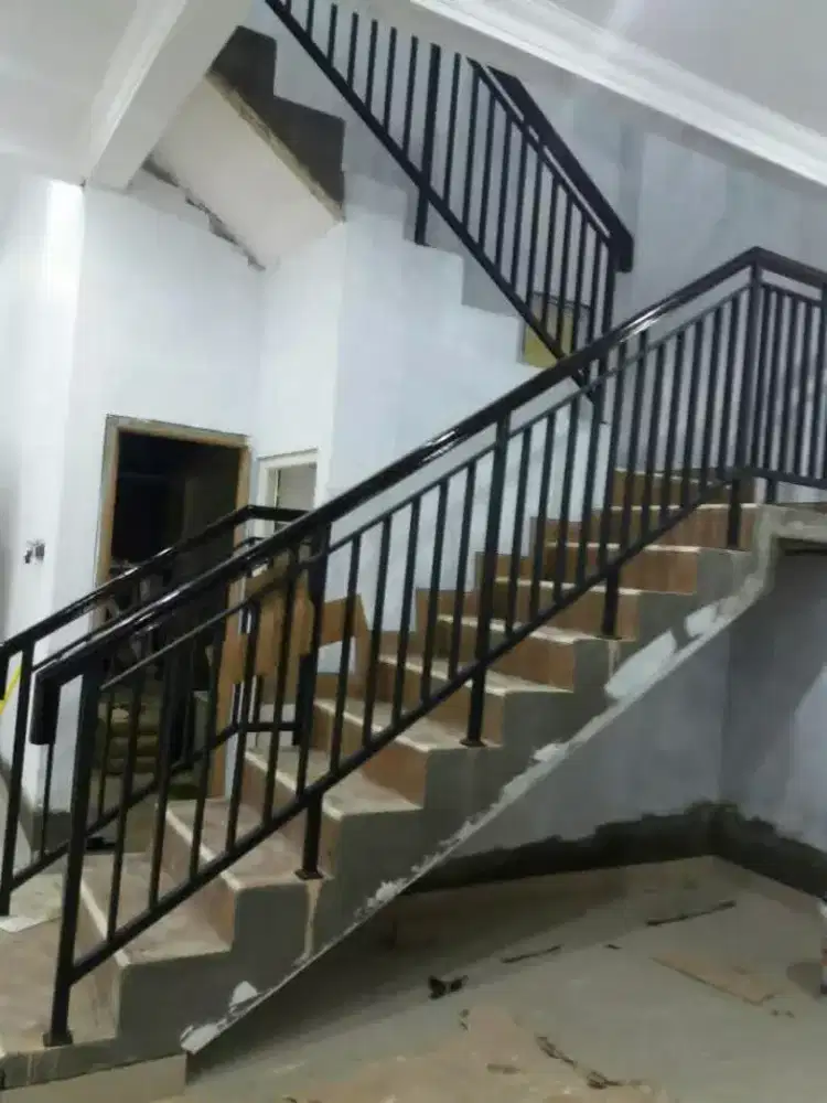 Realing balkon mini malis