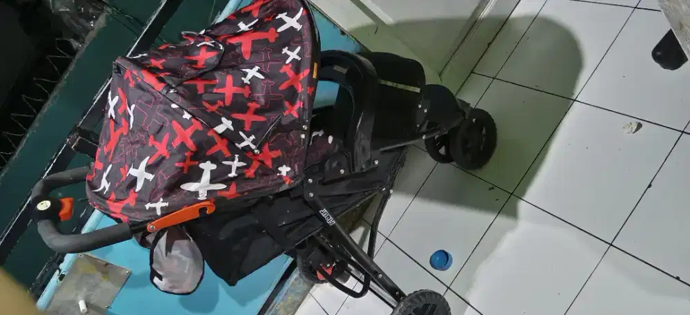 Stroller Bayi Bekas Seperti Baru