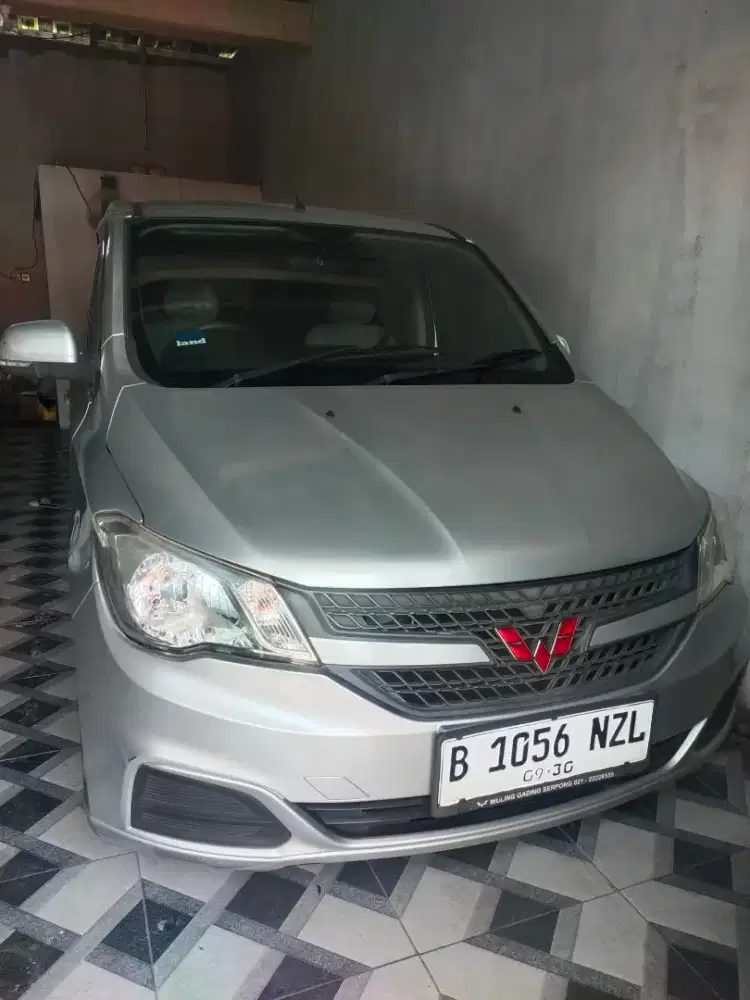 Wuling comfero db