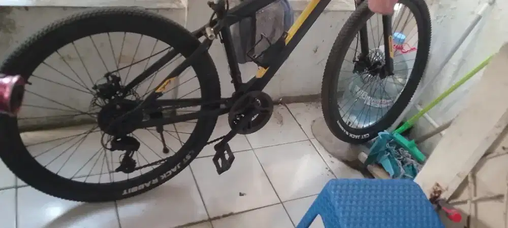 Sepedah mtb UK 27